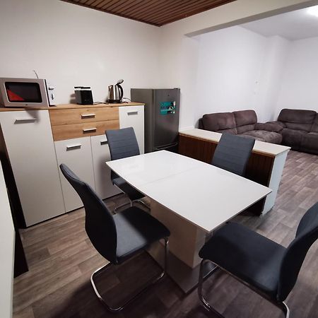 3 Zimmer Wohnung Koeln/胡尔特 外观 照片