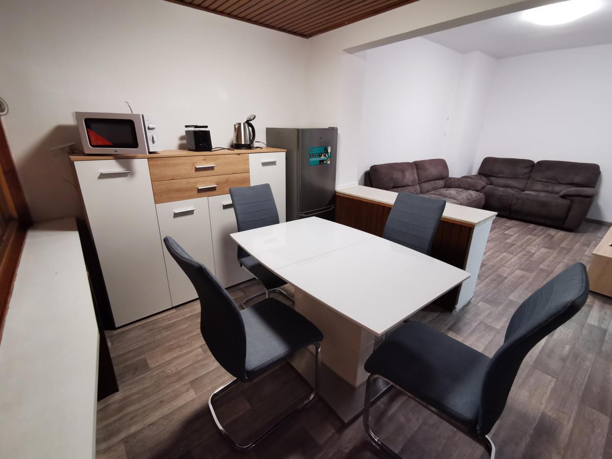 3 Zimmer Wohnung Koeln/胡尔特 外观 照片